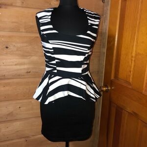 Sexy black / white animal print Bodycon Peplum Dress with Cutouts size Medium